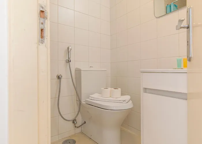 With Terrace Lizbona