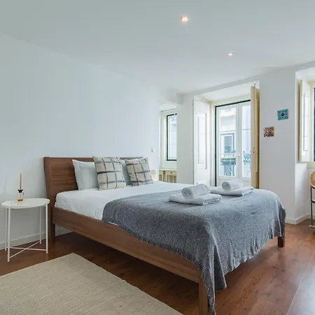 With Terrace Semesterbostad *